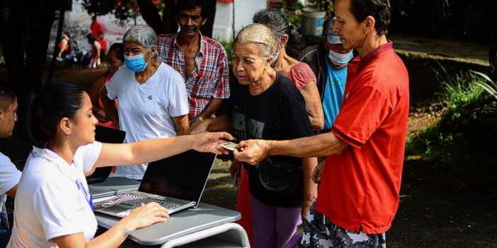 Kolombiya'da Halk, Cumhurbaşkanını Seçmek İçin Yarın Sandık Başına Gidiyor