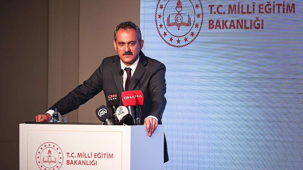 Öğretmenlik Kariyer Basamakları Eğitimi'ne 600 Binden Fazla Başvuru
