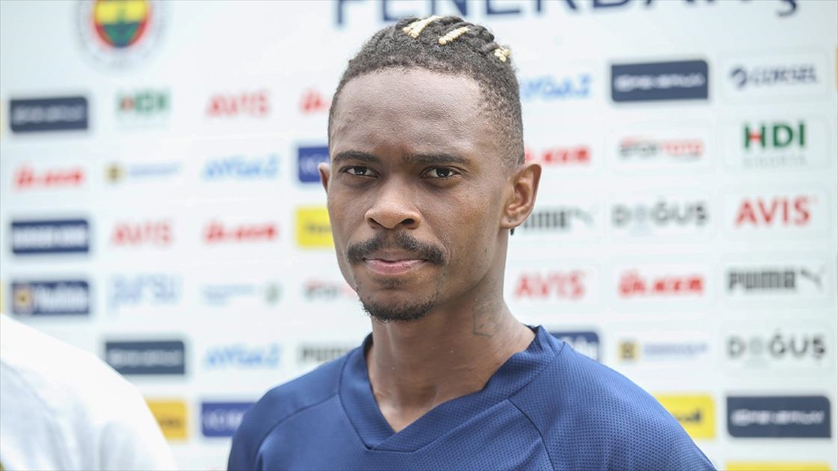 Fenerbahçe'nin Yeni Transferi Lincoln: Fenerbahçe Türkiye'nin En Büyük Kulübü