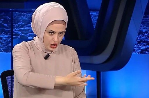 Beyaz TV’de rezillik diz boyu! Canlı yayında sözde cin çıkardılar