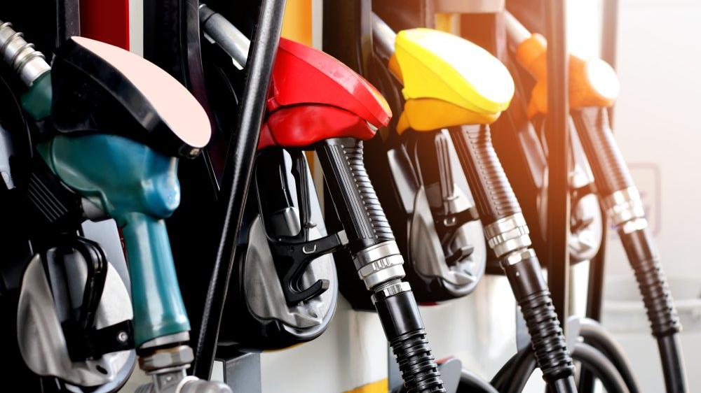 Benzin ve motorine vergi indirimi gelecek mi? İşte hükümetin planı…