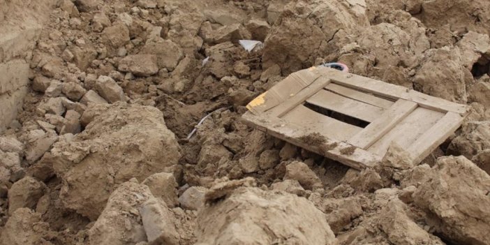 Afganistan'daki Depremde Hayatını Kaybedenlerin Sayısı 920'ye Yükseldi