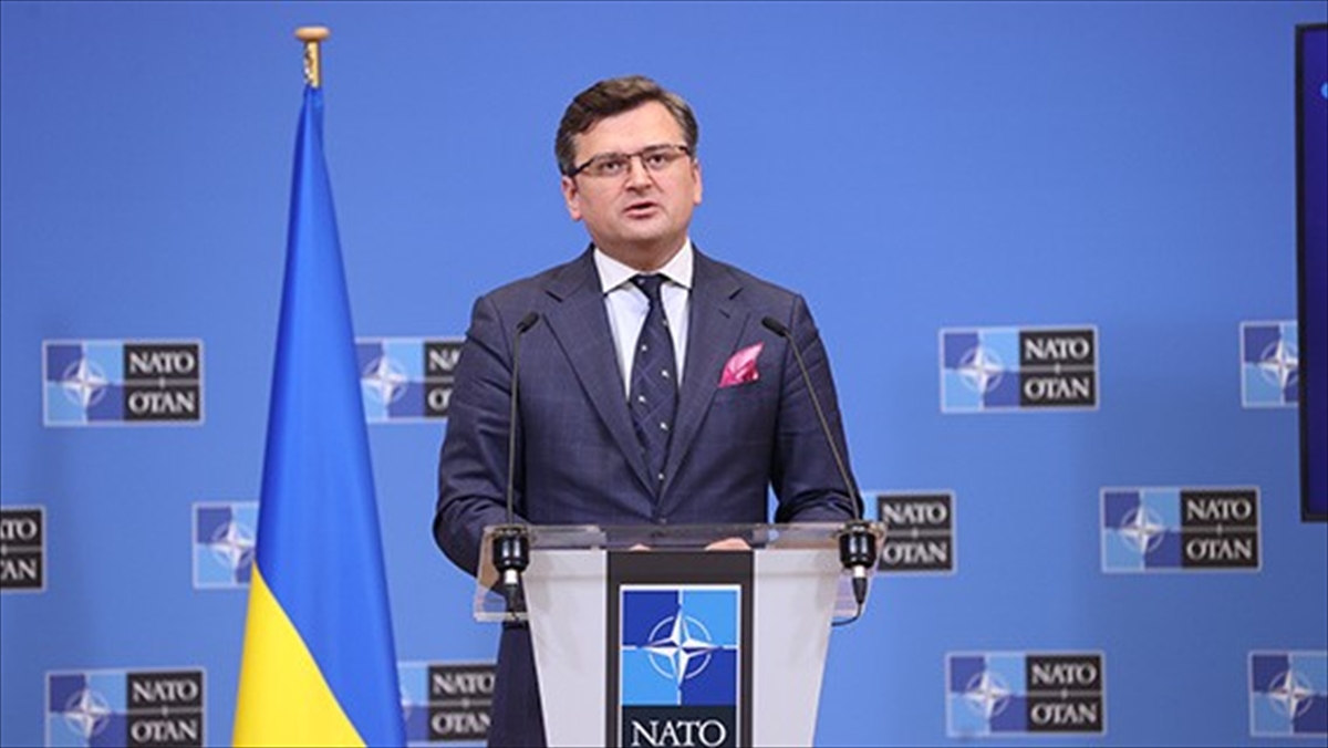 Ukrayna Dışişleri Bakanı Kuleba, Madrid'deki Nato Zirvesi'ne Katılacak