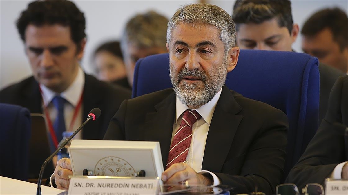 Hazine Ve Maliye Bakanı Nebati: Yangınla Mücadeleyle İlgili Bütçe 4 Milyar Tl