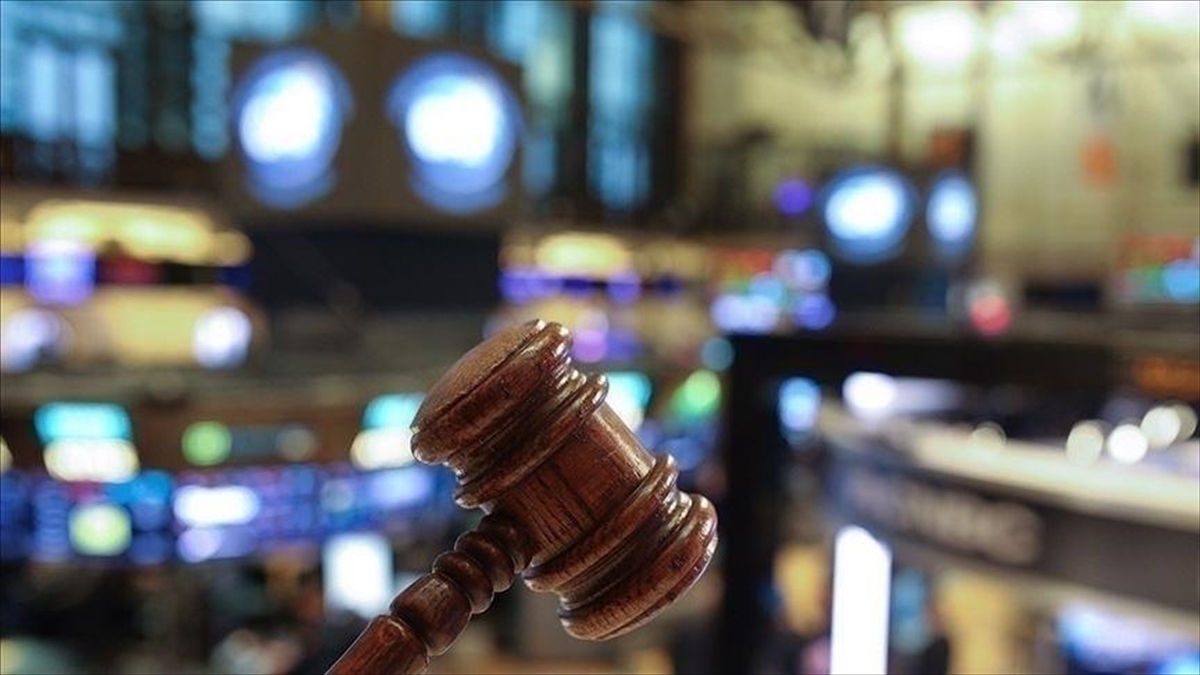 Avrupa Borsaları Resesyon Endişeleriyle Düşüşle Kapandı