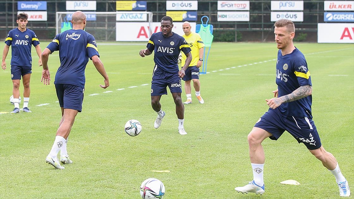 Fenerbahçe Hazırlık Maçında Kf Tirana İle Karşılaşacak