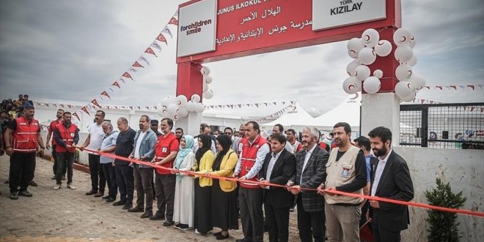 Türk Kızılay, İdlib'de İnşasını Tamamladığı 901 Briket Eve Aileleri Yerleştirdi