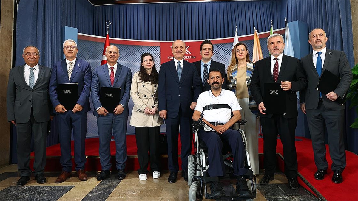Yök 'Engelsiz Üniversite'leri Ödüllendirdi
