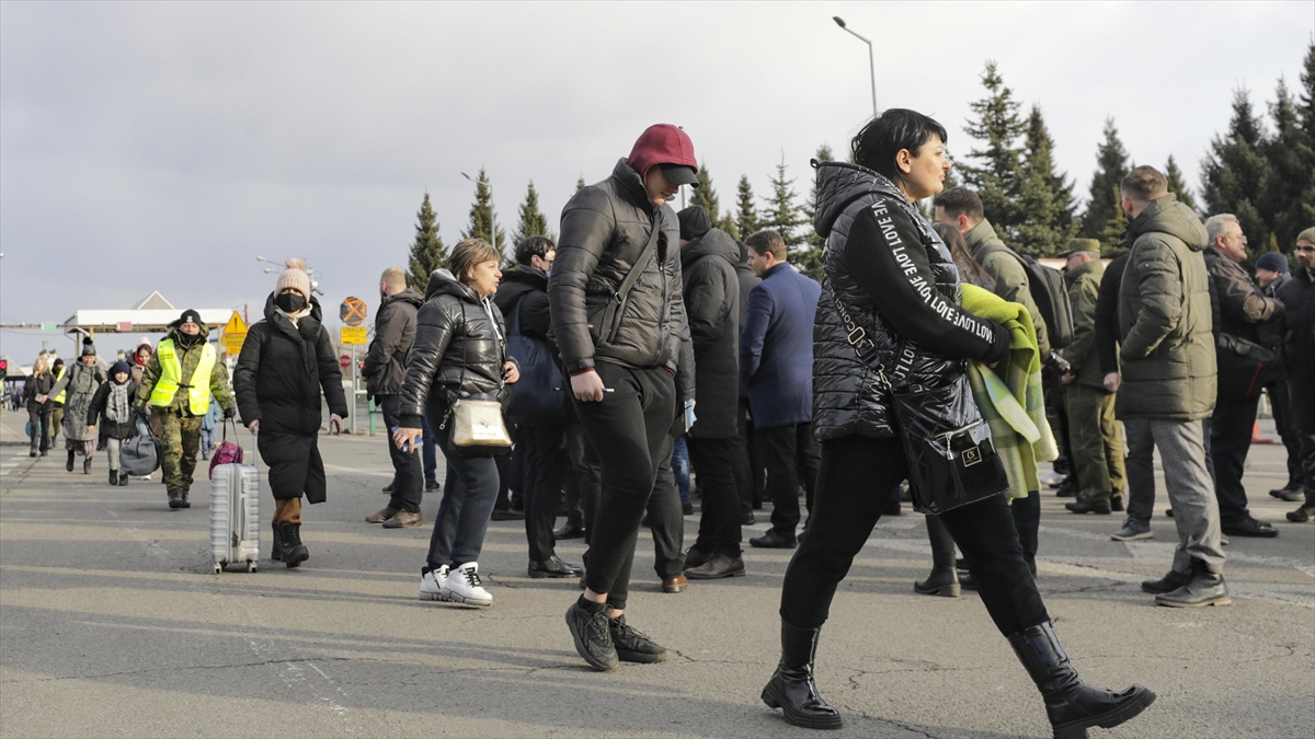 Almanya'da İşsiz Sayısı Haziranda Ukraynalı Mülteciler Nedeniyle Arttı