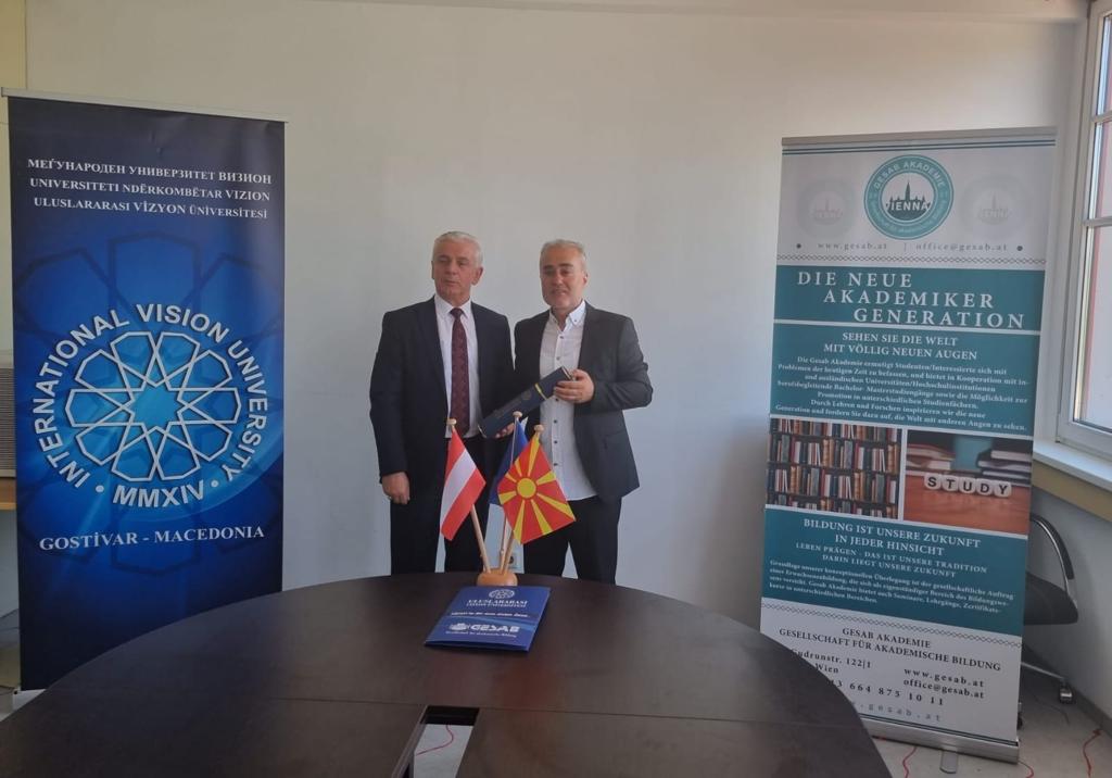 "Uluslararası VİZYON Üniversitesi" Viyana'da ilk Türkçe Doktora savunmasını gerçekleştirdi