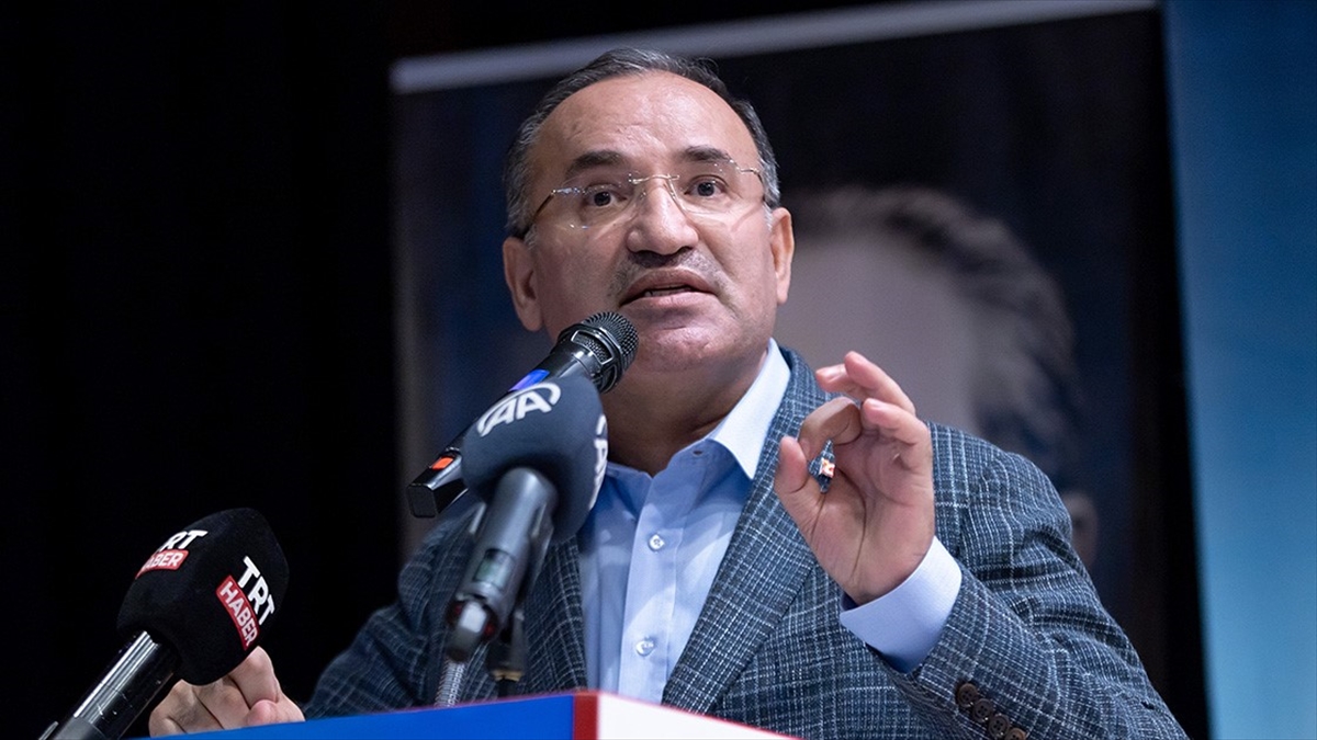 Adalet Bakanı Bozdağ'dan İsveç Ve Finlandiya'daki Teröristlere İlişkin Açıklama