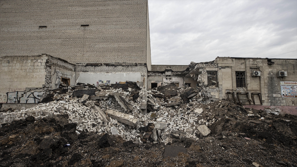 Rusya Savunma Bakanı Şoygu: Luhansk’ın Tamamı Kontrol Altına Alındı