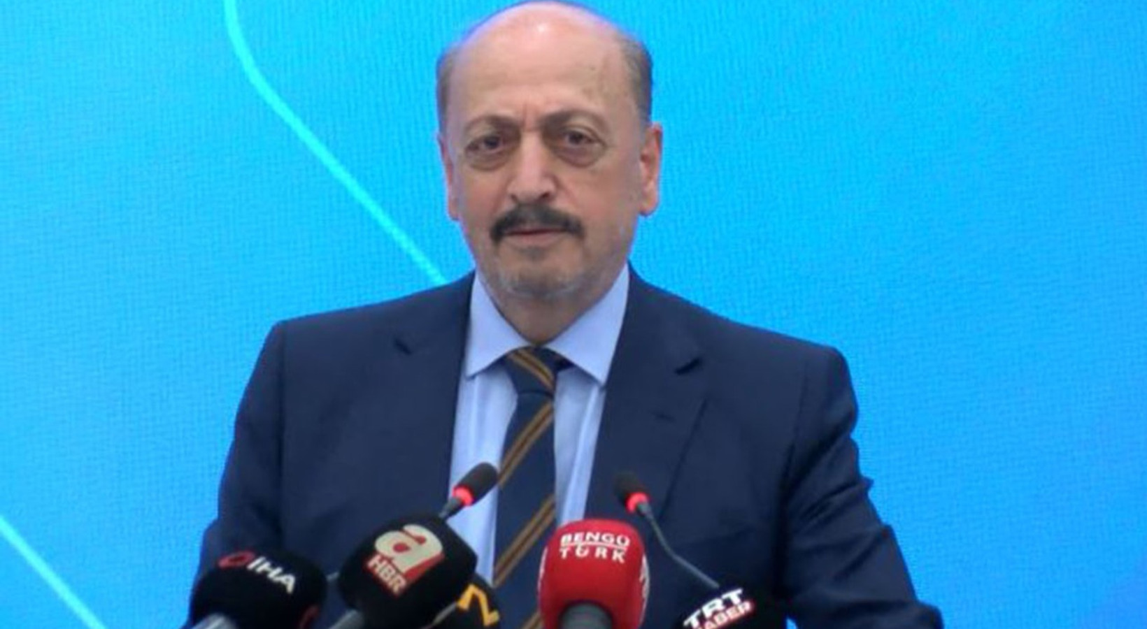 Bakan Vedat Bilgin: Refah seviyesine bakın; her kesimin arabası var