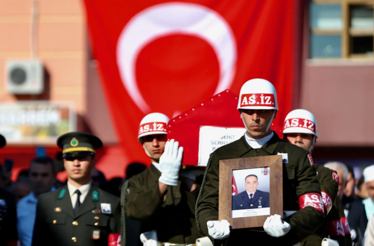 Şehit Uzman Çavuş Serhat Bal ebediyete uğurlandı