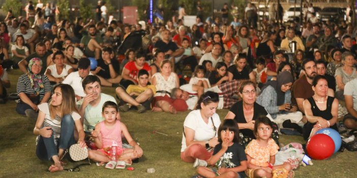AYDIN TEKSTİL PARK’TA YAZLIK SİNEMA KEYFİ