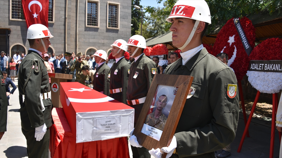 Şehit Piyade Er Gürler Son Yolculuğuna Uğurlandı
