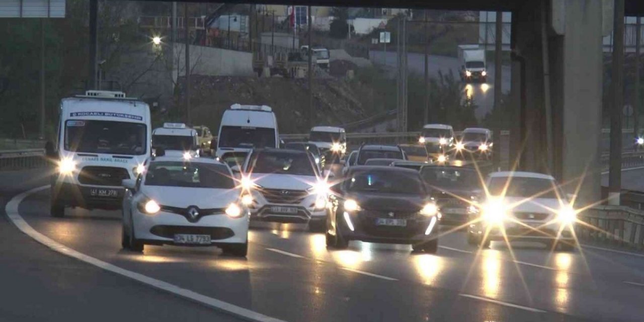 İstanbul’da bayram trafiği şimdiden başladı