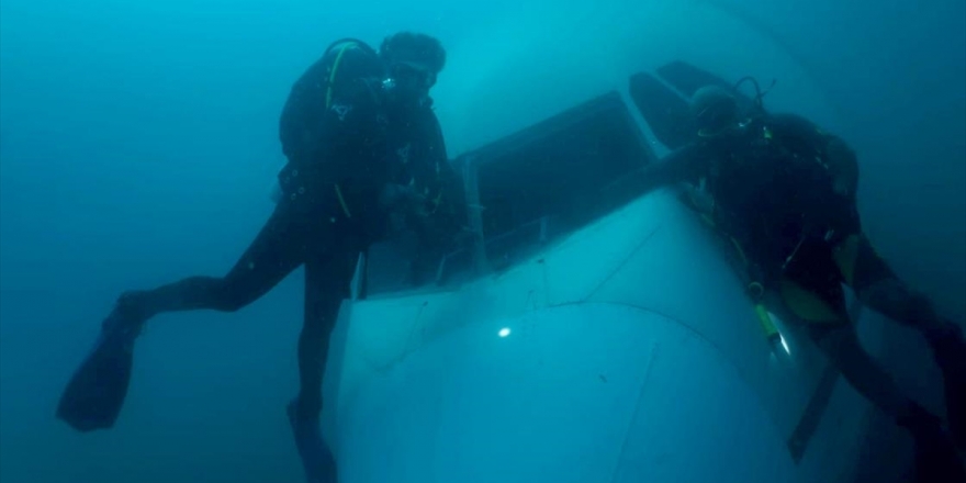 Denize Batırılan Yolcu Uçağına Dalış Yapıldı