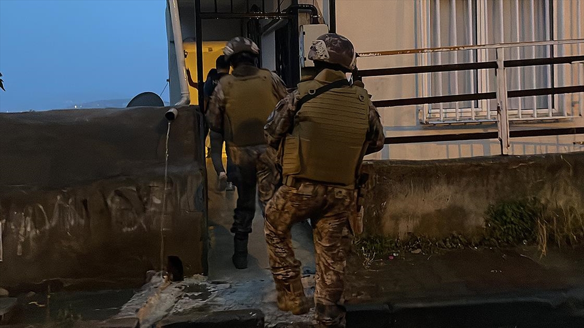 İstanbul'da Uyuşturucu Operasyonlarında 136 Şüpheli Tutuklandı