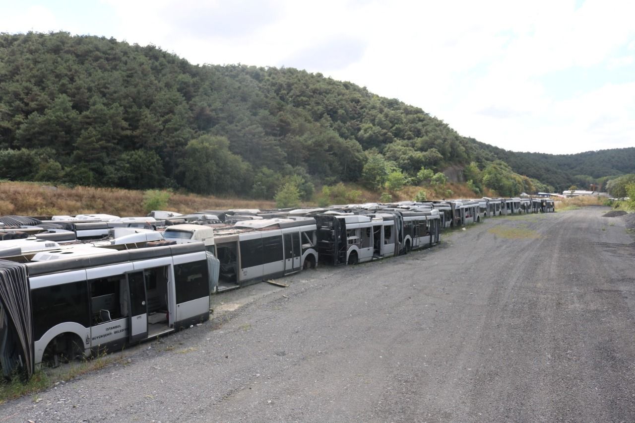 11 yıldır yerinde sayıyor! AKP'den İBB'ye 30 milyon TL'lik enkaz