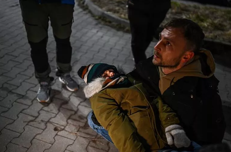 Rusya saldırdı: Milyonlarca Ukraynalı yurdundan oldu!