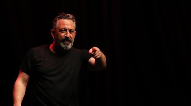 Cem Yılmaz, hakkındaki asılsız 15 Temmuz paylaşımlarına isyan etti