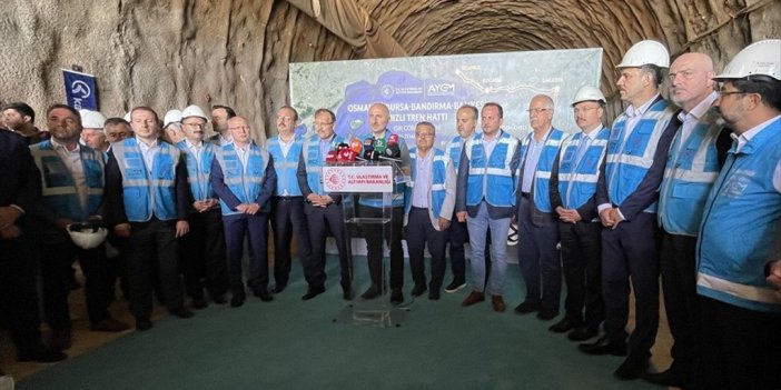 Bakan Karaismailoğlu: Ankara-Bursa Ve Bursa-istanbul Arasındaki Demir Yolu Seyahati 2 Saat 15 Dakika Olacak