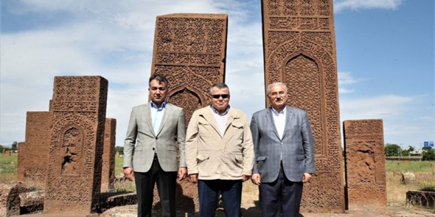 Bize Ayar Vermek İsteyenlerin 50 Yıllık, Bizim 5 Bin Yıllık Tarihimiz Var