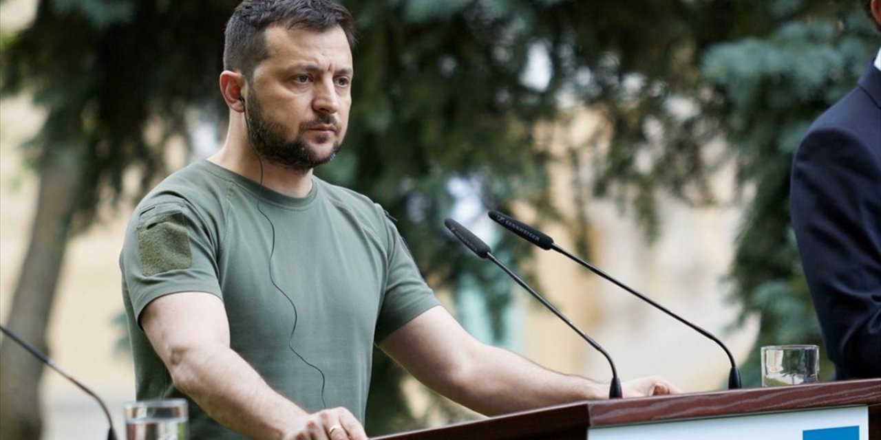 Ukrayna Devlet Başkanı Zelenskiy, İstihbarat Başkanı Ve Başsavcıyı Görevden Aldı