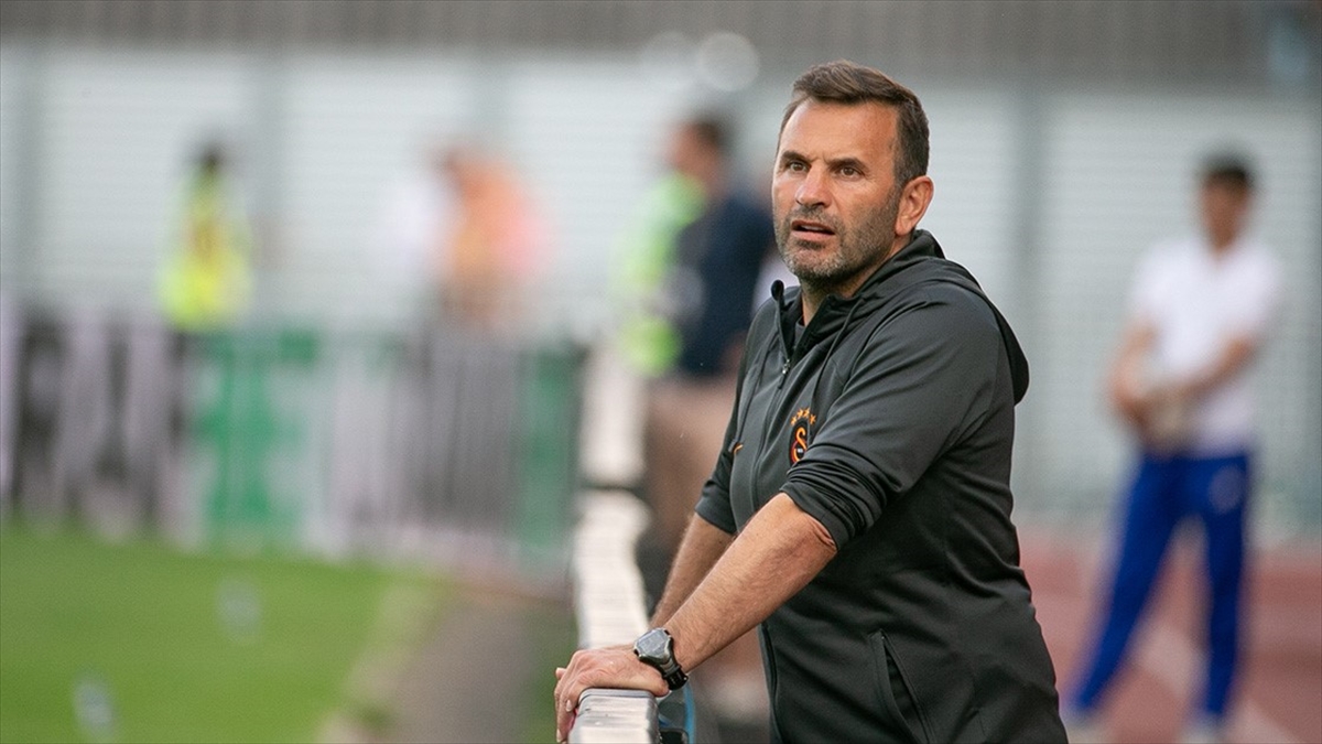 Galatasaray Teknik Direktörü Buruk: Kadroda Lider, Tecrübeli Ve Kazanma Alışkanlığı Olan Oyunculara İhtiyacımız Var