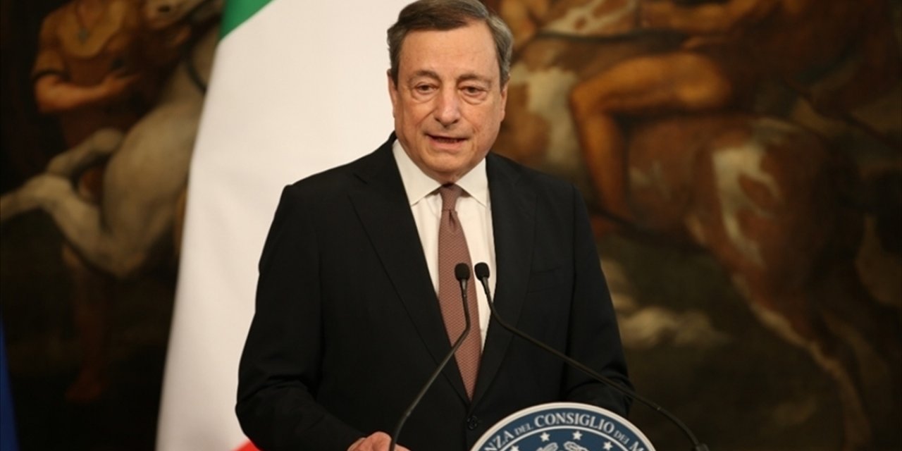 İtalya Başbakanı Draghi'ye Görevde Kalması İçin Farklı Kesimlerden Çağrılar Yapılıyor