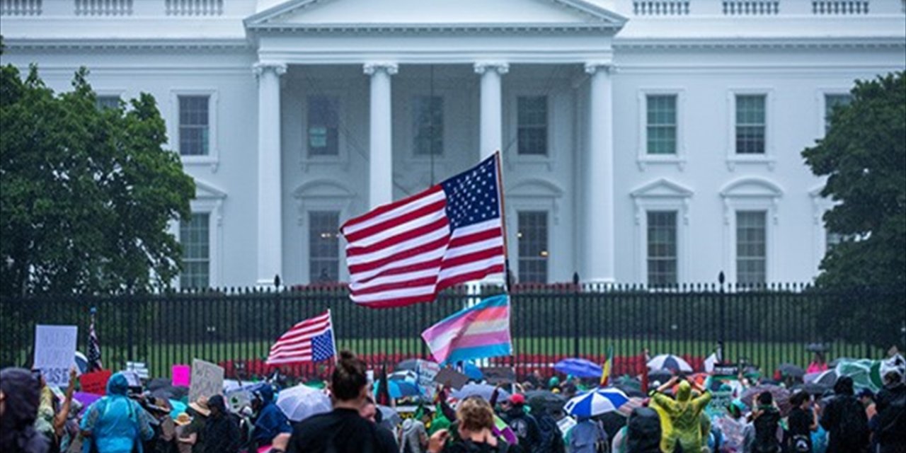 ABD'de Yüksek Mahkeme Önündeki Kürtaj Yanlısı Protestoda 17 Kongre Üyesine Gözaltı