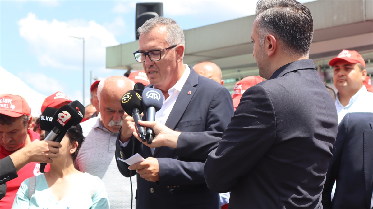 Sarıyer Belediyesinde Grev Yapan İşçilere Destek