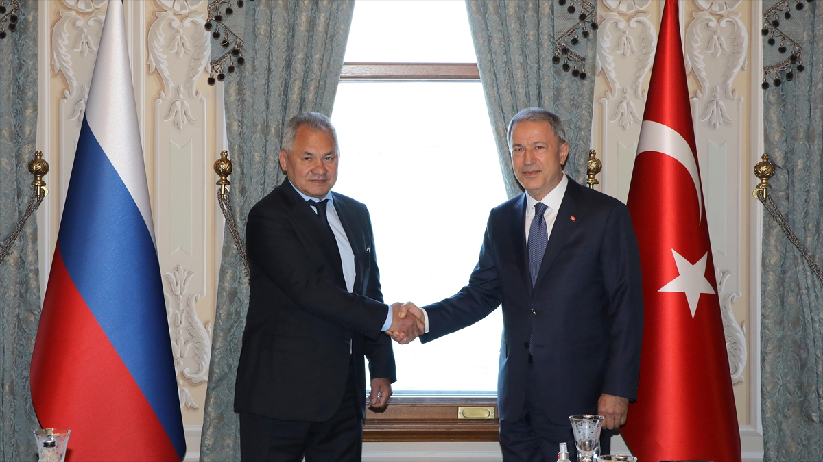 Milli Savunma Bakanı Akar, Rusya Savunma Bakanı Şoygu İle Görüştü