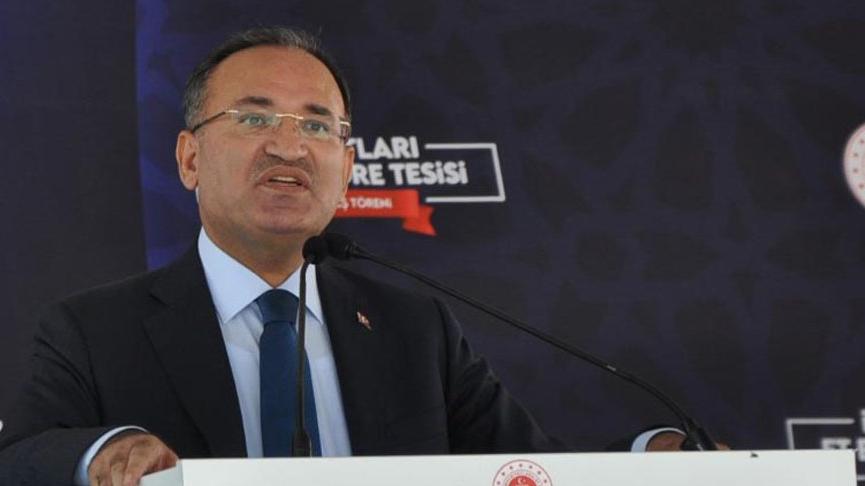 Adalet Bakanı Bozdağ: Cezaevlerimizde ve Türkiye’de işkence yoktur
