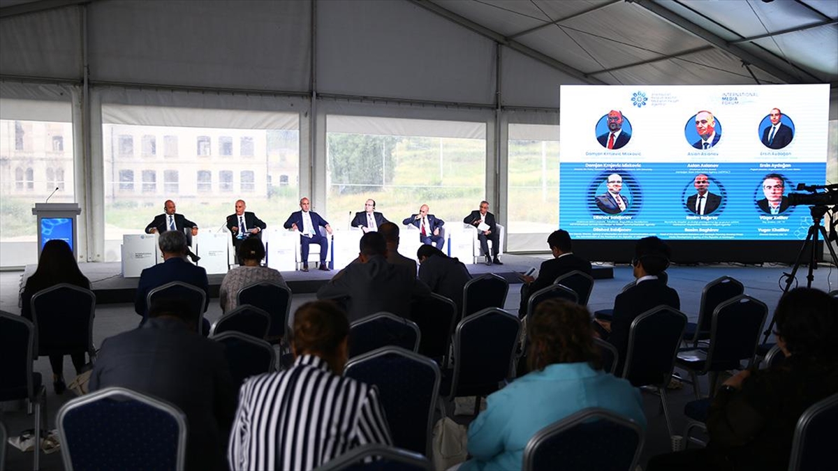 Şuşa’daki Uluslararası Medya Forumu'nda Medyanın Sorunları Ve Çözümler Konuşuldu