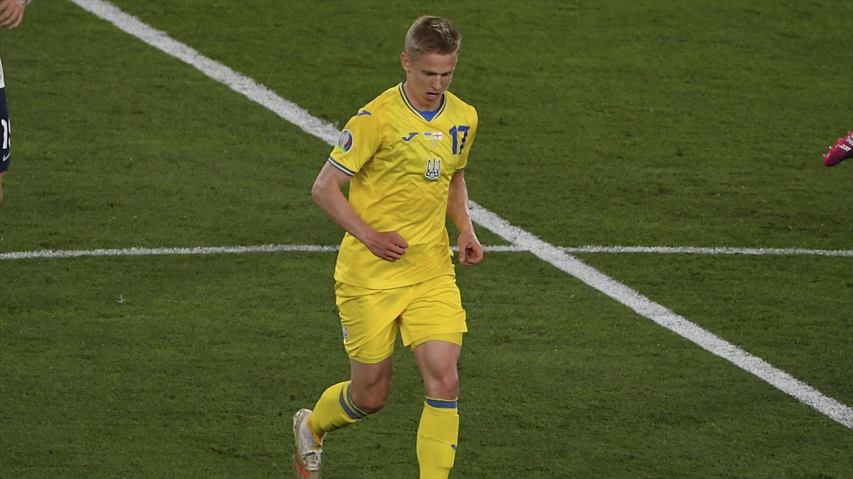 Arsenal, Ukraynalı Futbolcu Zinchenko'yu Transfer Etti