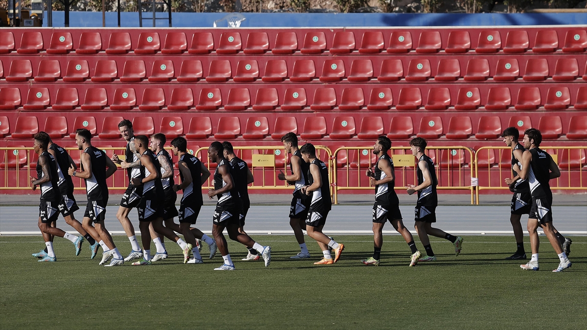 Beşiktaş İspanya Kampında Çalışmalarını Sürdürdü