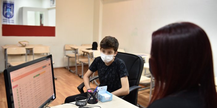 MANSUR YAVAŞ’TAN YKS’YE GİREN ÖĞRENCİLERE “ÜNİVERSİTE TANITIM VE TERCİH GÜNLERİ”NE DAVET