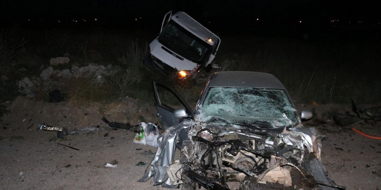 Nevşehir'de 3 aracın karıştığı zincirleme kaza: 5 yaralı