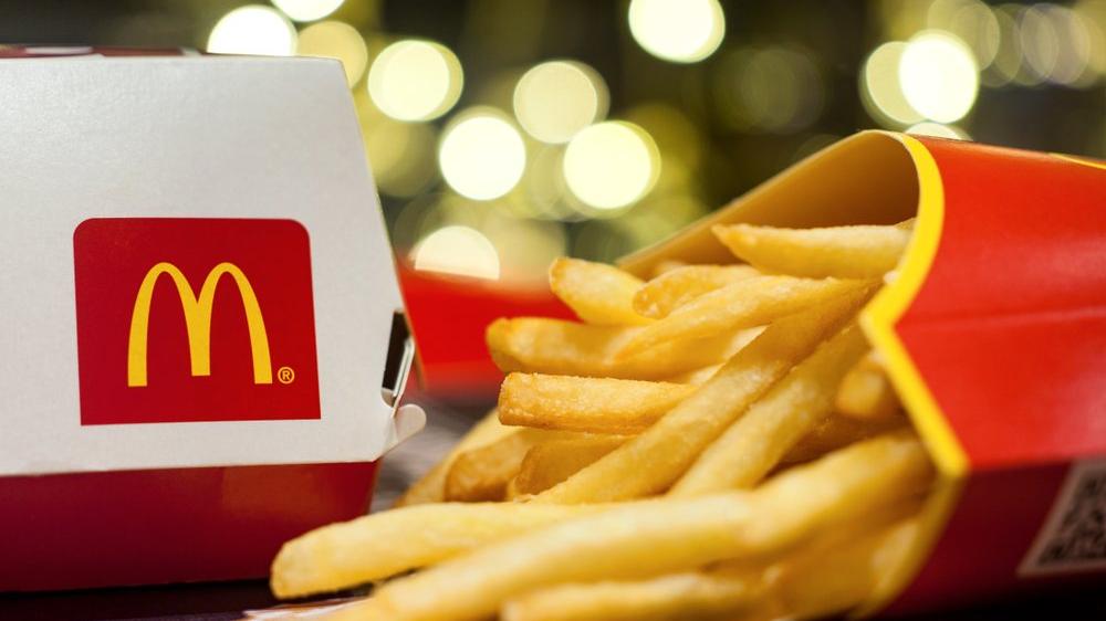 McDonald’s 14 yıl sonra çizburgere zam yaptı