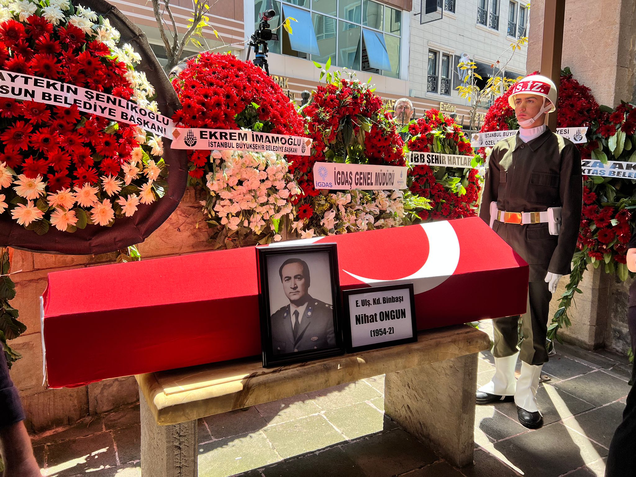 NİHAT ONGUN’A VEDA