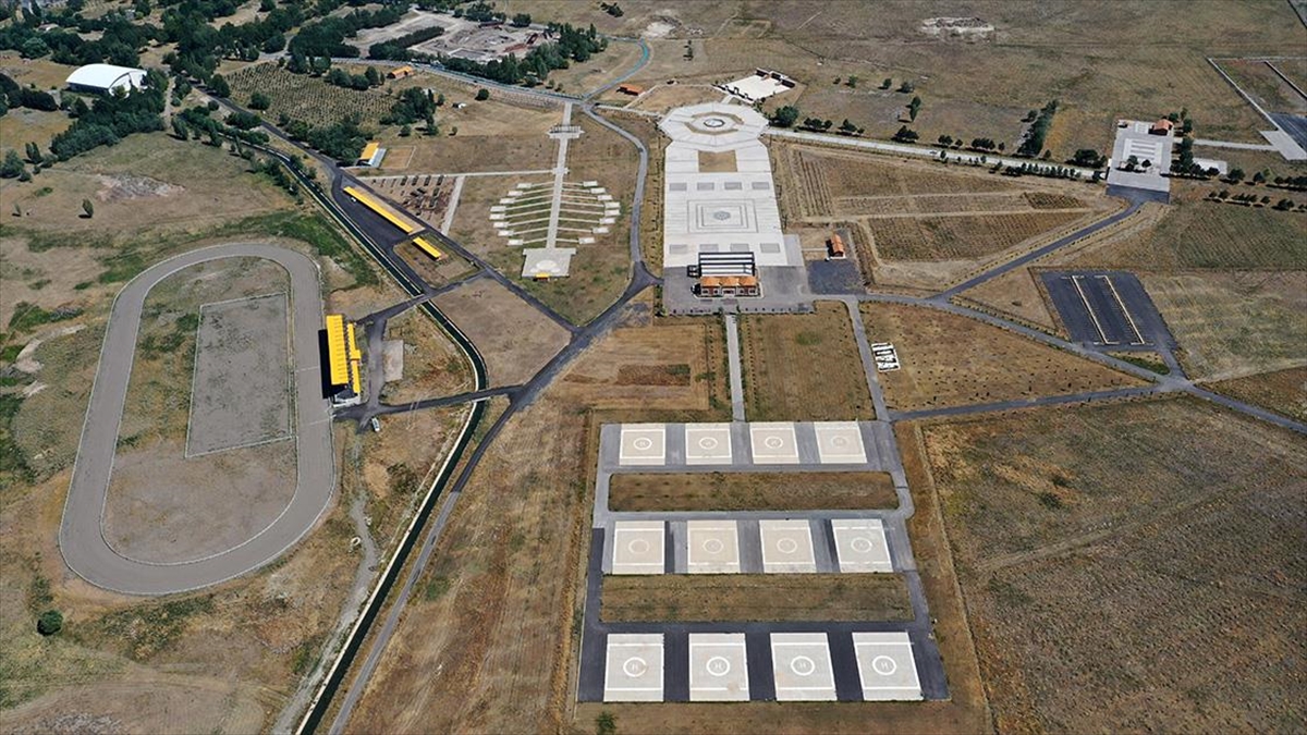 Malazgirt Zaferi'nin 951. Yıl Dönümü Bu Yıl Daha Yoğun Katılımla Kutlanacak