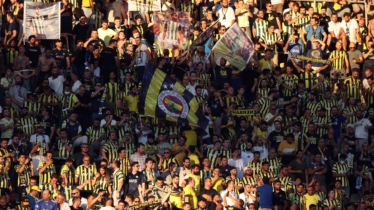 Uefa'dan Fenerbahçe'ye Disiplin Soruşturması