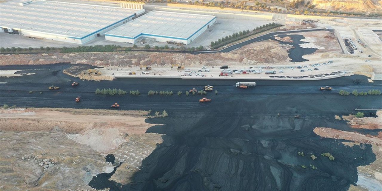 Kapanan Tag Otoyolu'nda Temizlik Çalışması Sürüyor