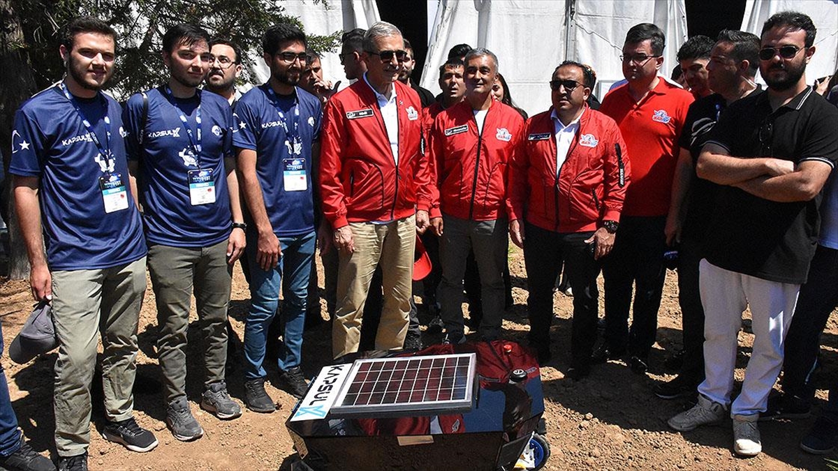 Savunma Sanayii Başkanı Demir, Teknofest'i Ziyaret Etti