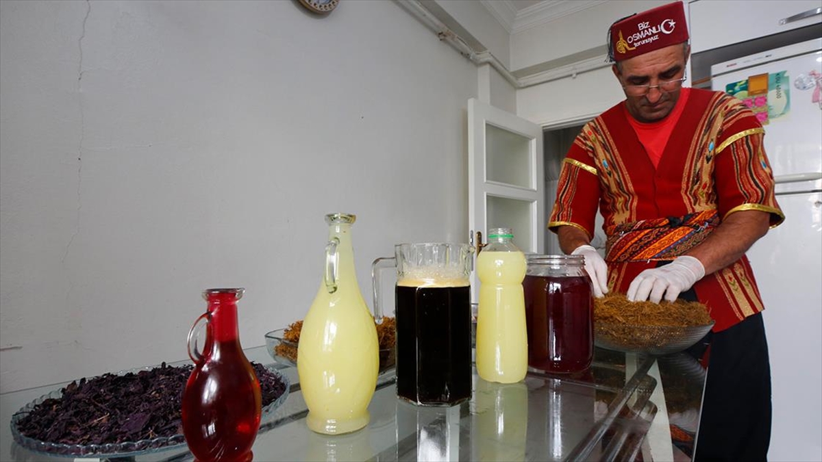 Kavurucu Sıcakların Serinleten Şerbetleri: Meyan Ve Reyhan