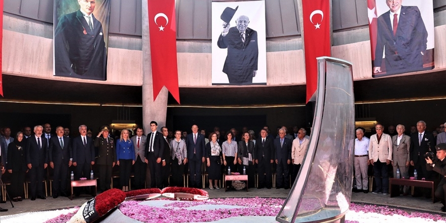 Dokuzuncu Cumhurbaşkanı Demirel Mezarı Başında Anıldı