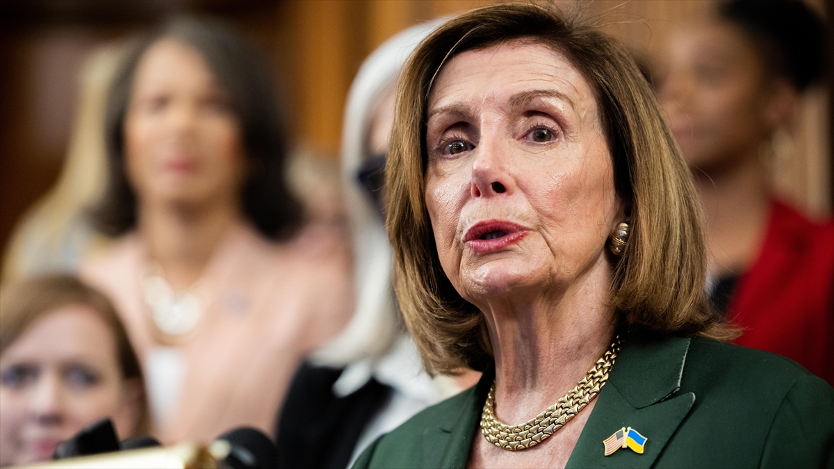 CNN'den Pelosi'nin Tayvan'ı Ziyaret Etmesinin Beklendiği İddiası