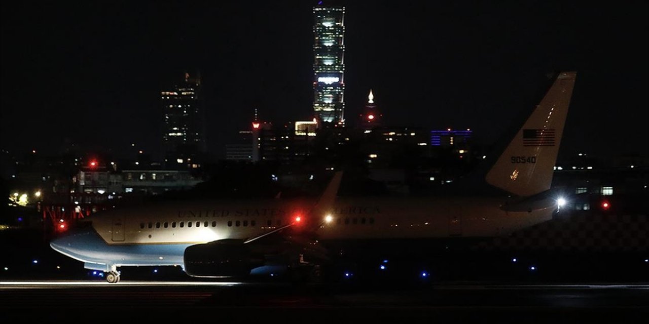 Abd Temsilciler Meclisi Başkanı Pelosi, Çin'in Tehditlerine Rağmen Tayvan'a Ulaştı